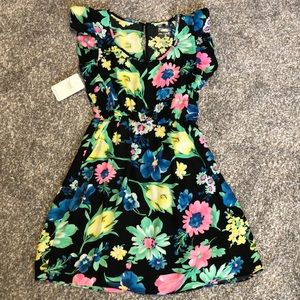 NWT. Medium floral dress